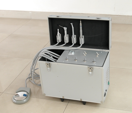 Portable Dental Unit With Suction